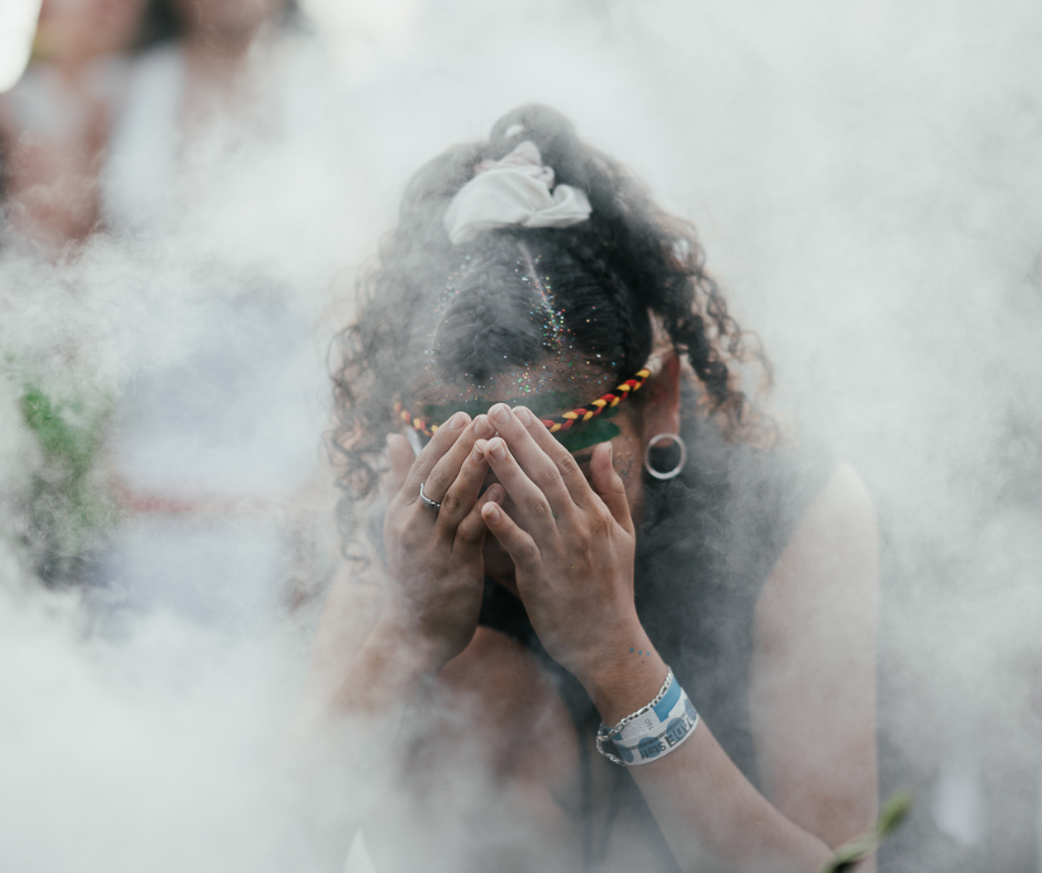 10 признаков одержимости или подселения духов умерших