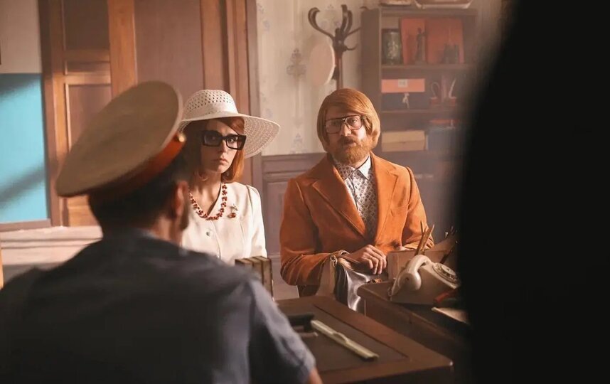    Лиза Моряк и Павел Прилучный на съёмках фильма "Простоквашино"."Атмосфера кино"