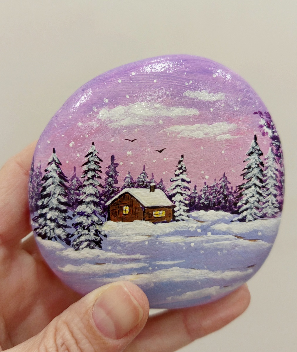 Мой рисунок на камне акриловыми красками. 