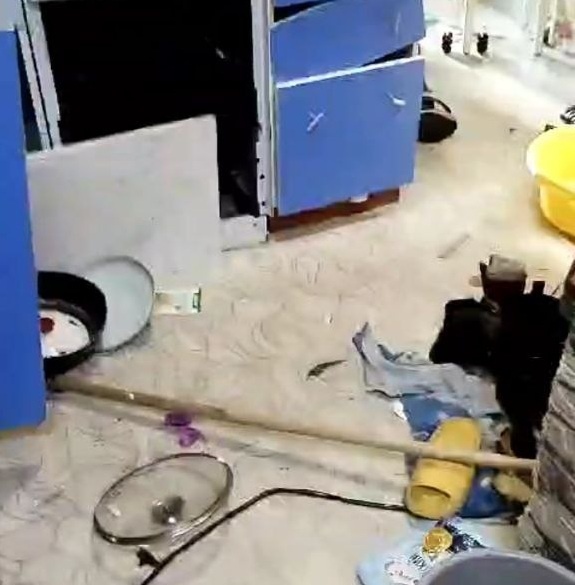 В такие условия отдали Машу