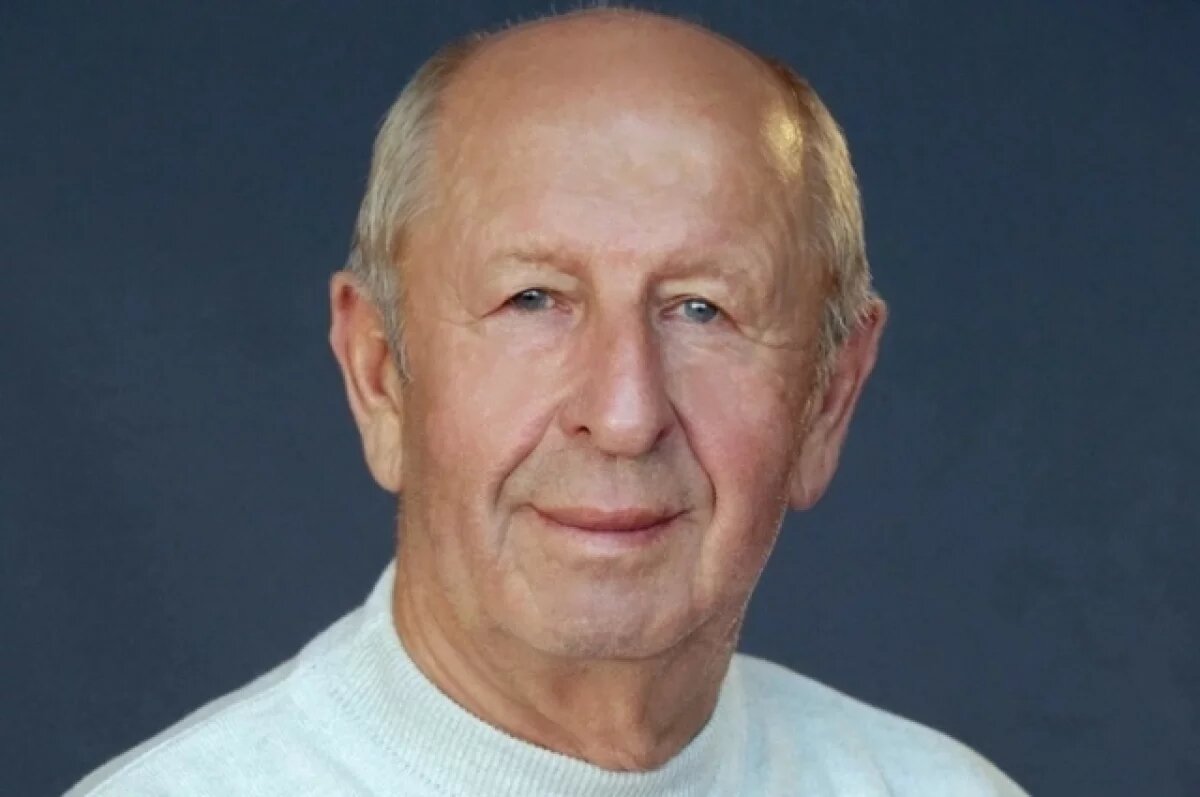    В Ульяновске умер известный тренер по теннису Валерий Самсонов