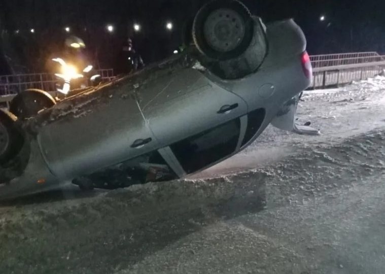 Новые подробности: устроившая эффектный переворот на дороге костромская автоледи была пьяна