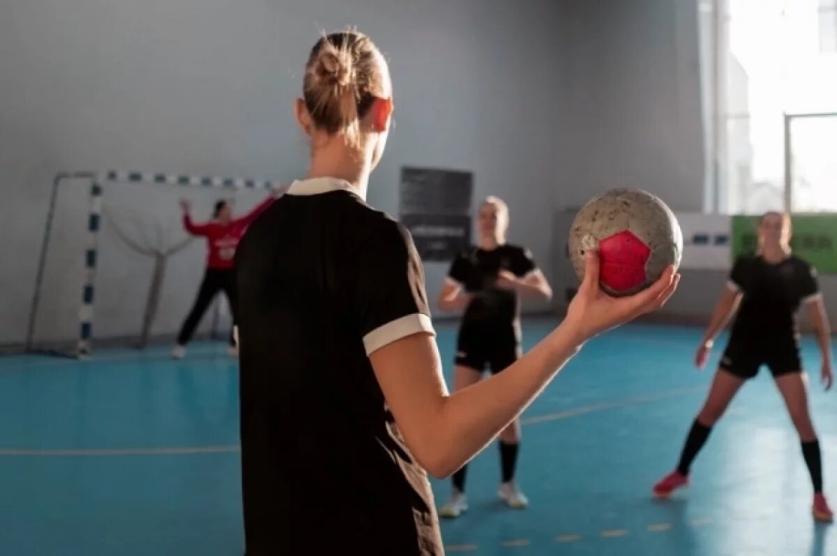    В Югре достроят пять спортивных объектов до конца года