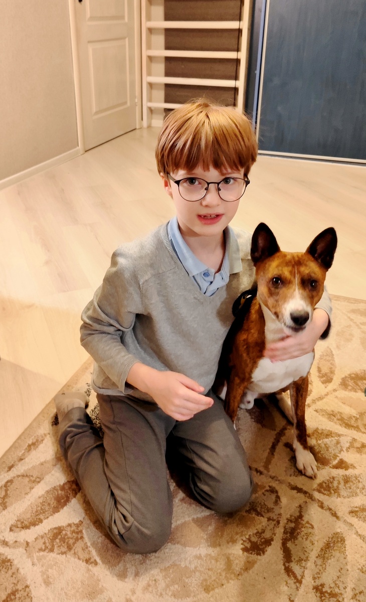 Лаврик с Зориком встретились как старые друзья. 