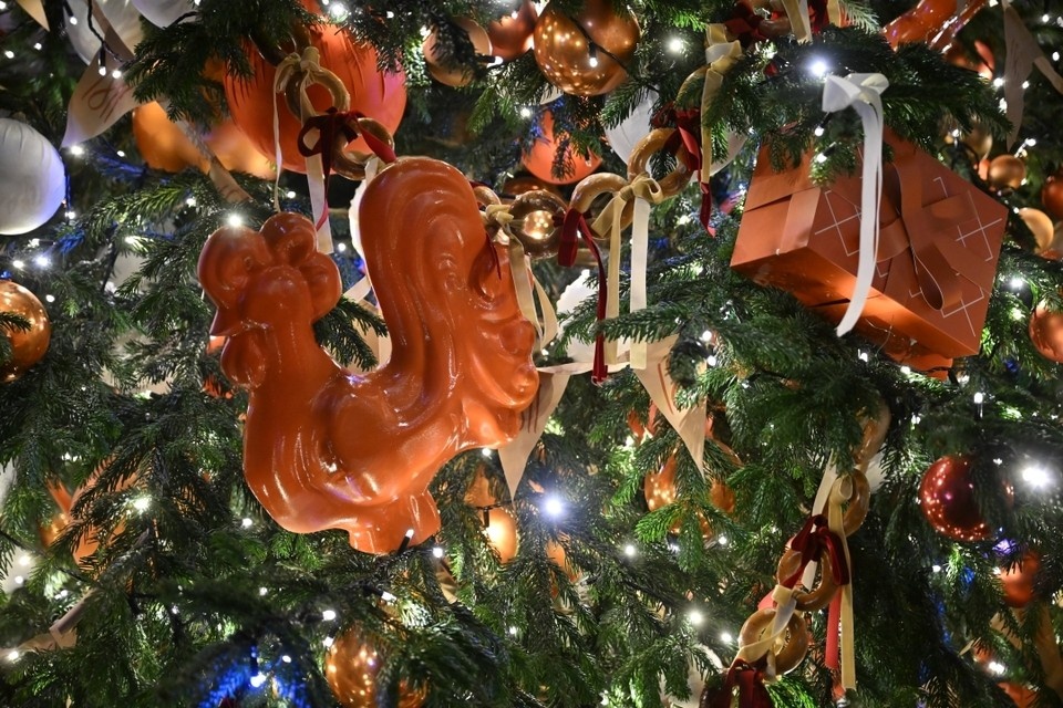    Тренды трендами, но каждый выбирает елочные игрушки на свой вкус. Иван МАКЕЕВ