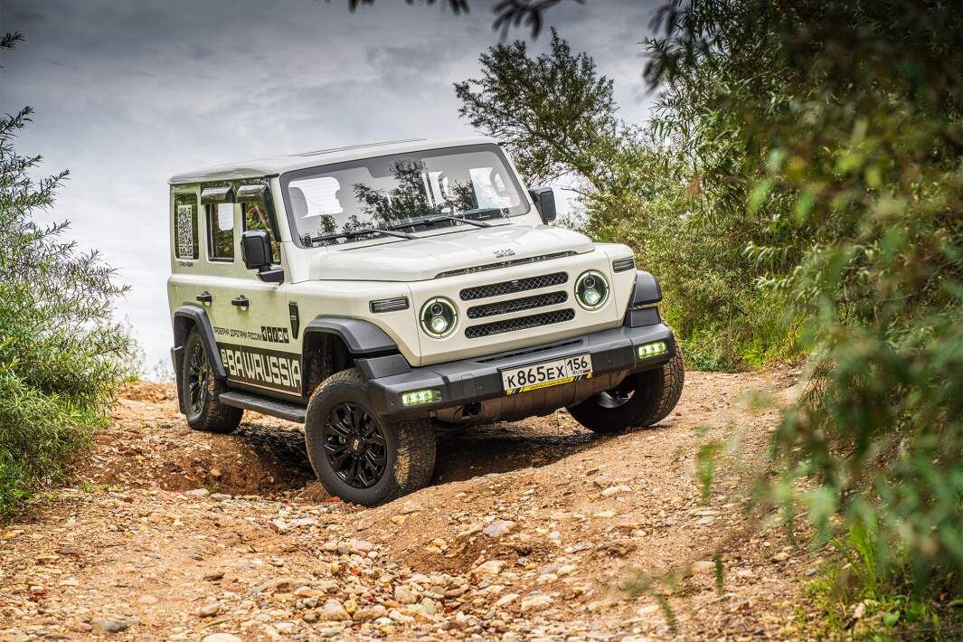 Габариты BAW 212: 4705×1896×1936мм, колесная база — 2860 мм
Фото: ИЗВЕСТИЯ/Борис Ульзибат