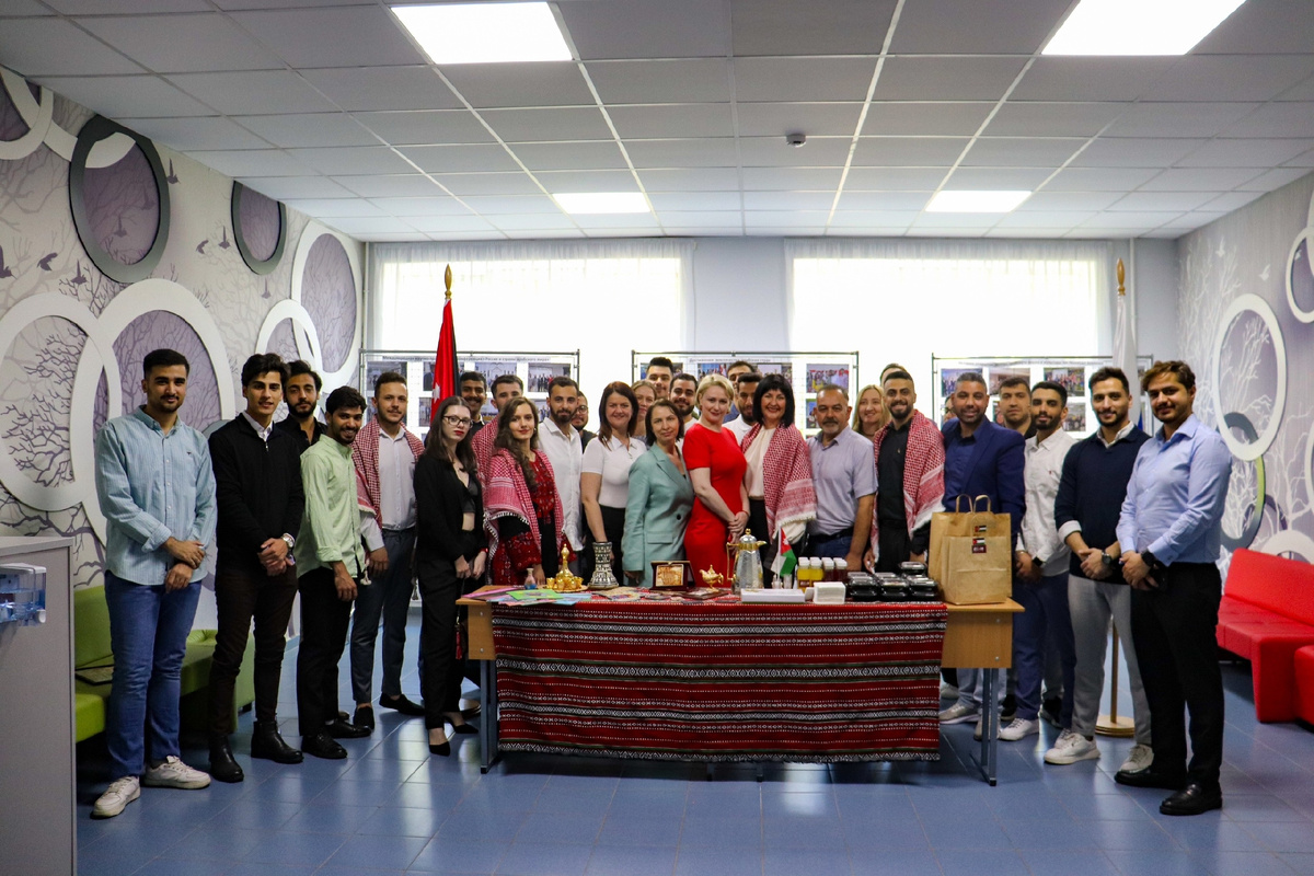 Из группы в ВК Центра арабского языка и культуры им. М.Дарвиша