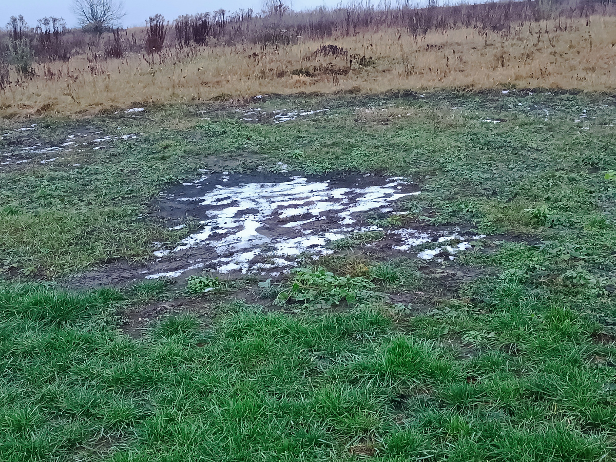 Остатки снега