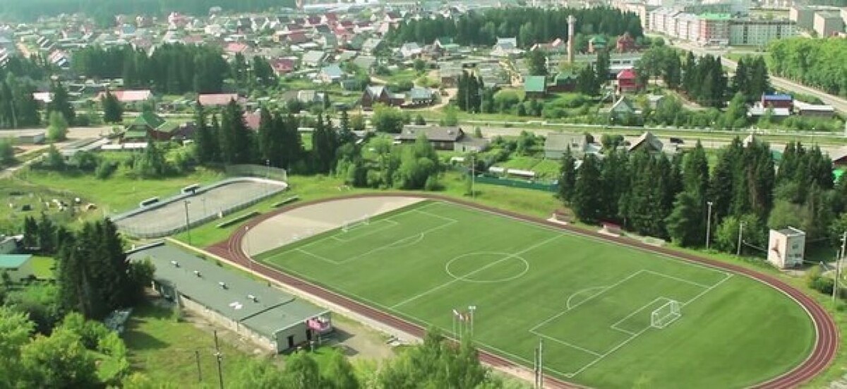 Стадион «Полазна»