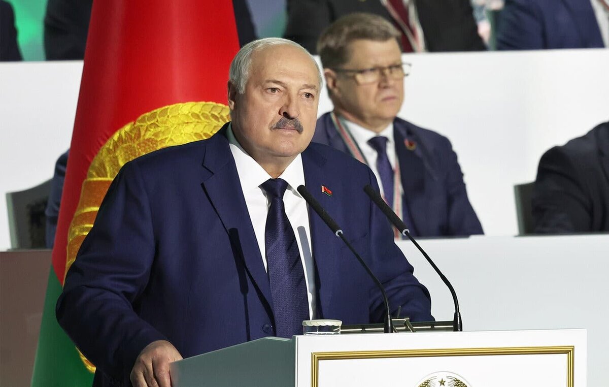   Александр Лукашенко выступает на втором заседании VII Всебелорусского народного собрания