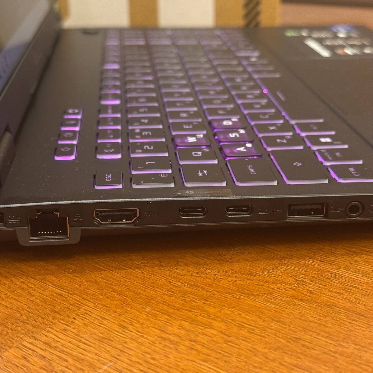 Asus TUF Gaming FX608J zamaeviliya