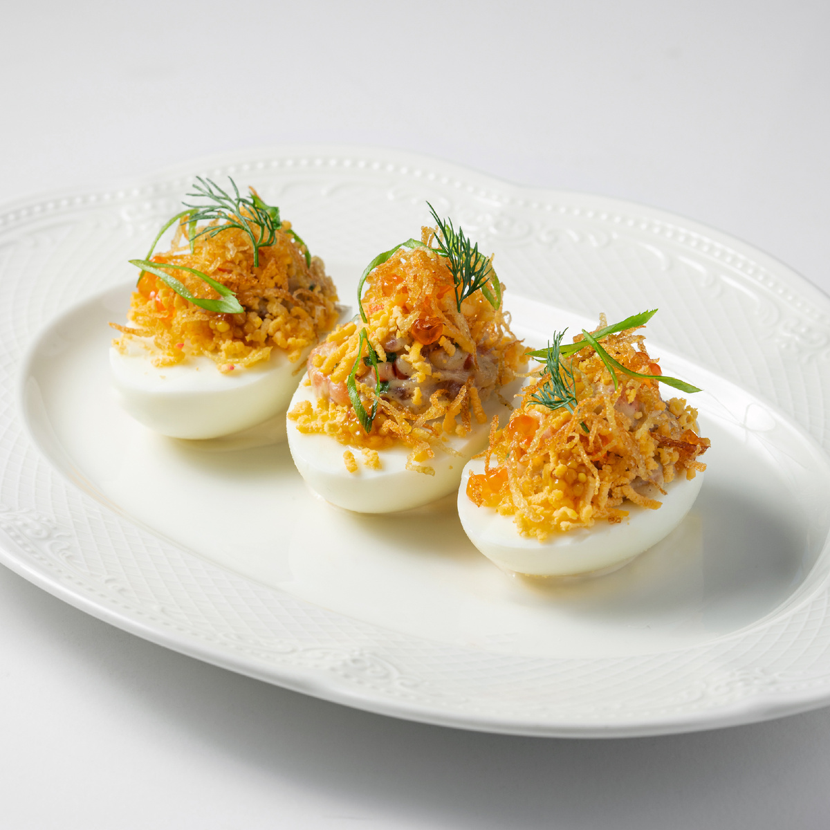 Фаршированные яйца «Мимоза» в ресторане «Баран-Рапан»