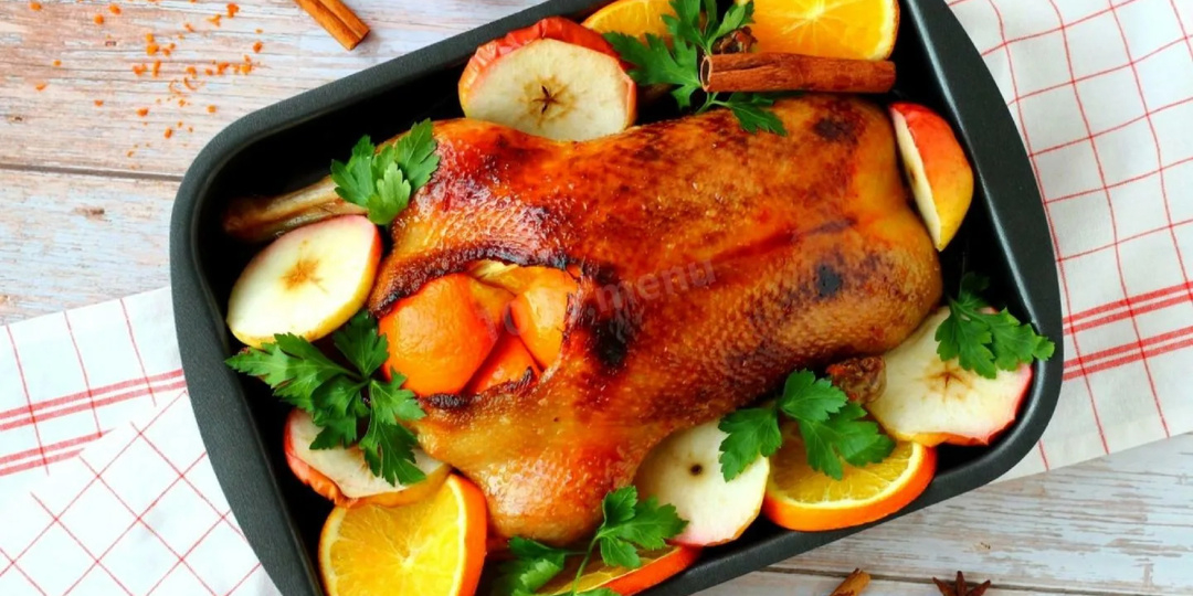 Утка в духовке . К новогоднему столу рецепт