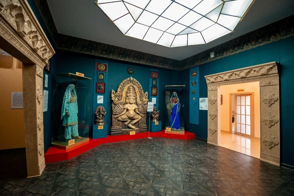 В музее можно поиграть на солнечном инструменте билахе. Фото: Эдуард Грингарш / Яндекс Карты