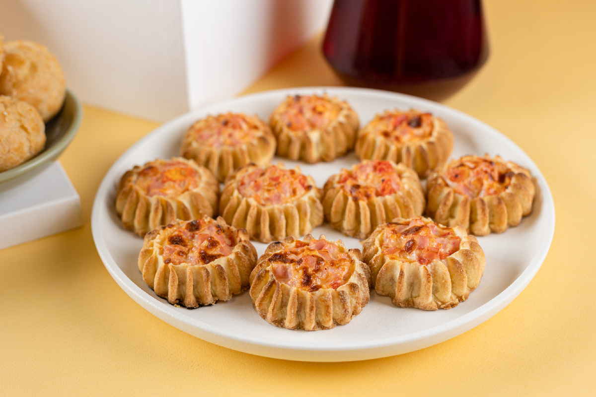 В древности перепечки были преимущественно с сезонными начинками, сегодня же выбор безграничен. Например, перепечки с начинкой а-ля пицца