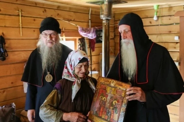 Важный день в жизни Агафьи Лыковой. На заимку прибыли долгожданные гости