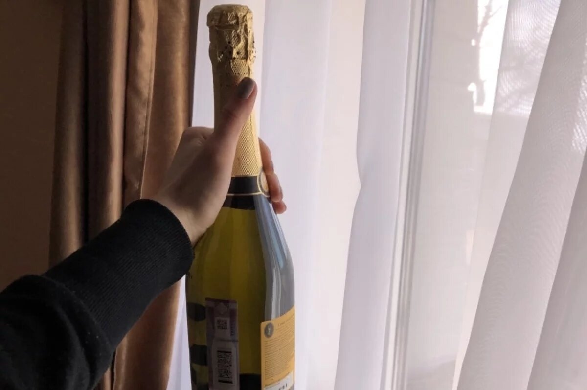    Эксперты объяснили, почему безалкогольное шампанское становится трендом