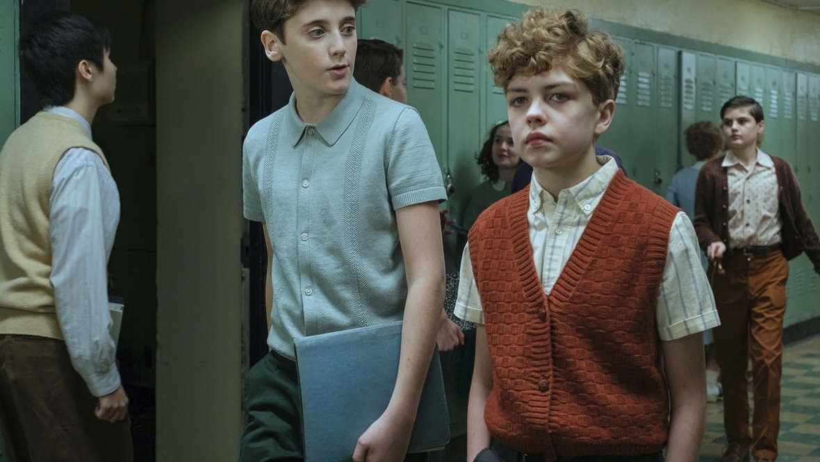    Кадр из сериала «Оно: Добро пожаловать в Дерри», создатель Джейсон Фукс, Брэд Калеб Кэйн, HBO, Warner Bros. Television