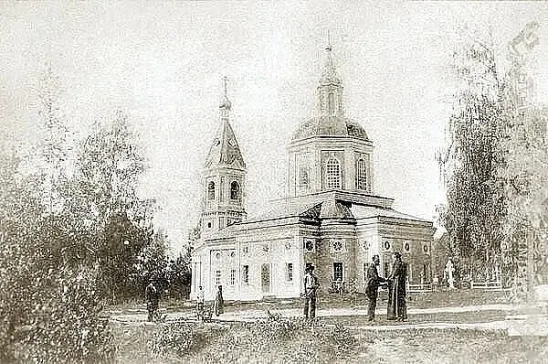 Церковь в селе Комарёво.