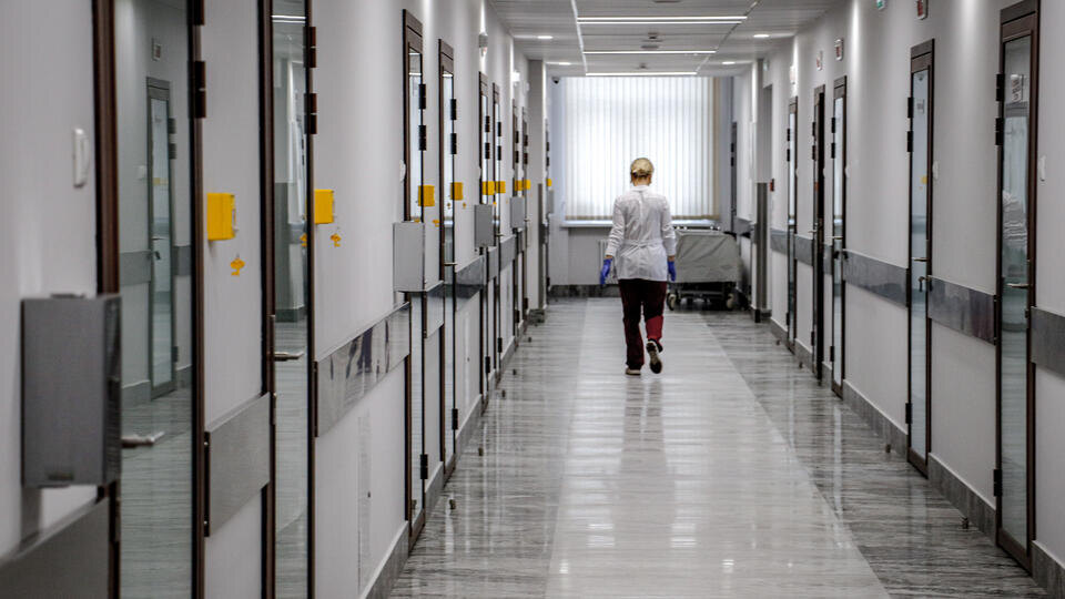     Раненная при атаке БПЛА в Севастополе девочка умерла в больнице в Москве ИЗВЕСТИЯ/Татьяна Улемская