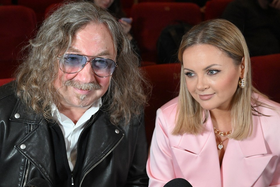    Игорь Николаев с женой Юлией Проскуряковой Михаил ФРОЛОВ