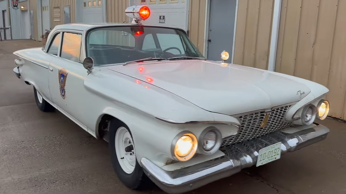 Plymouth Pursuit 1961 года