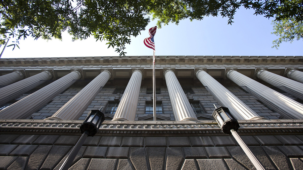   Jim Lo Scalzo / EPA / TASS- Министерство финансов США и Национальное управление по телекоммуникациям и информации