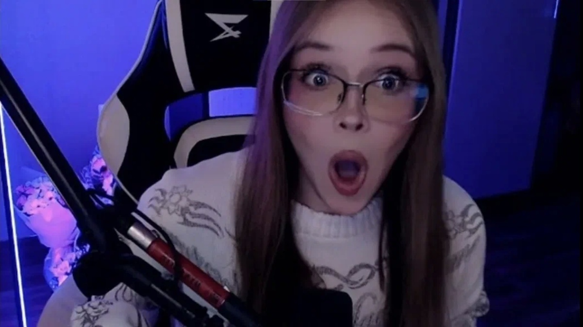 Официальный ведущий