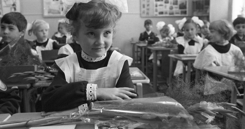 Детство в СССР: как мы росли с тряпкой в руках и лопатой на плече