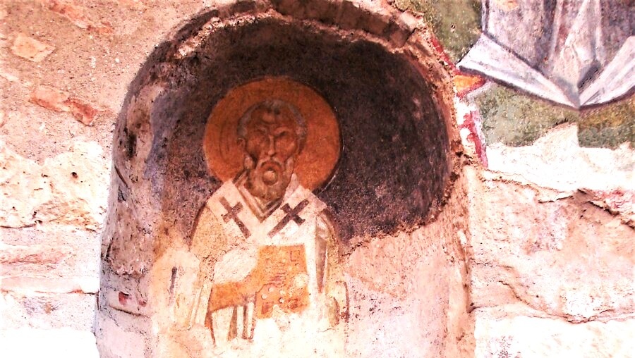 Фото автора. Фрески 11-го века в церкви Николая Чудотворца в Демре