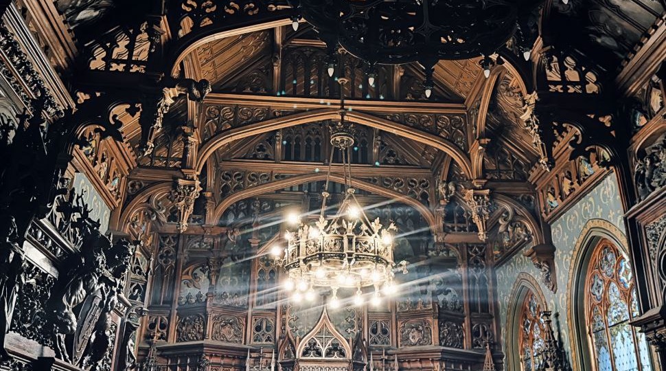 Особняк Кельха: загадки и семейная драма