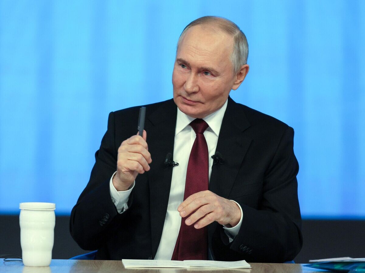    Президент России Владимир Путин проводит специальную программу "Итоги года с Владимиром Путиным" в Гостином дворе | © РИА Новости / POOL