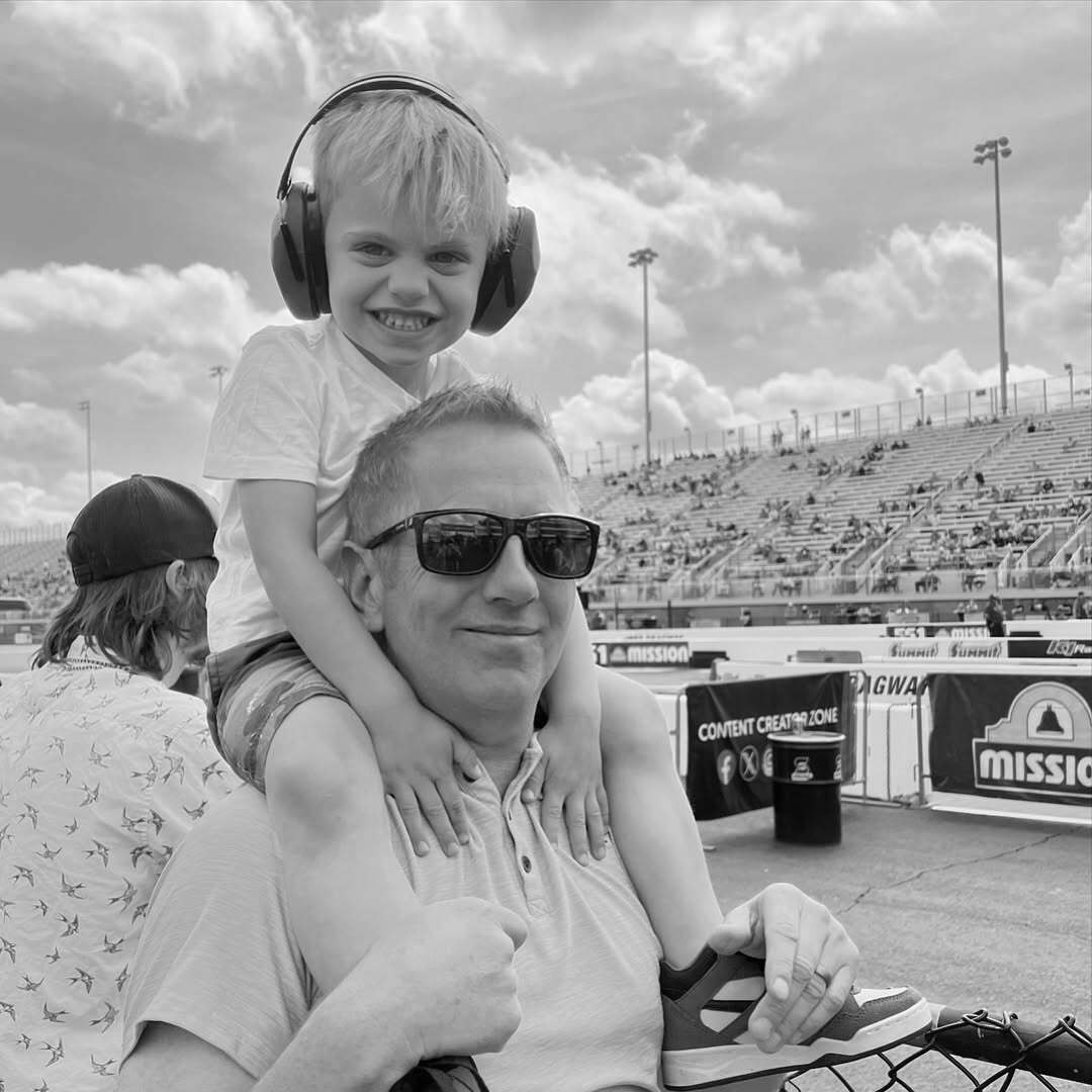    Грег Биффл и его сын Райдер. соцсети