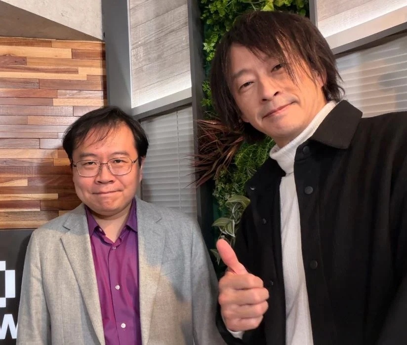 Янаи и Эйт Судзуки готовятся к дебатам о деле Ямагами. Из Facebook.

