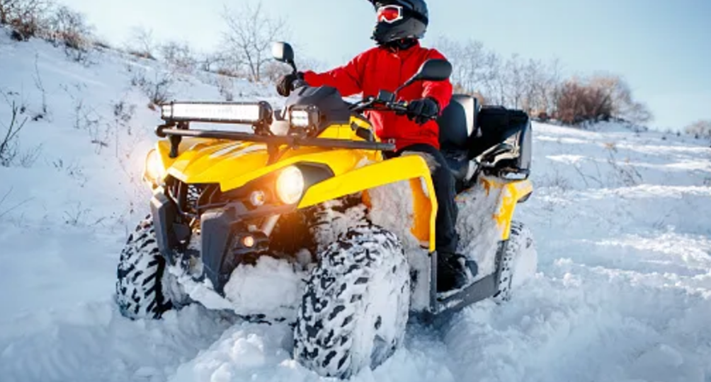 Экипировка для катания на квадроцикле осенью и зимой – как оставаться защищённым и чувствовать себя комфортно