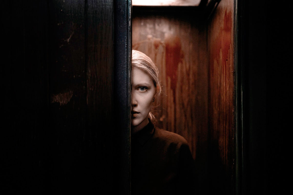 Инвертированный нарцисс обычно тихий, застенчивый и социально тревожный