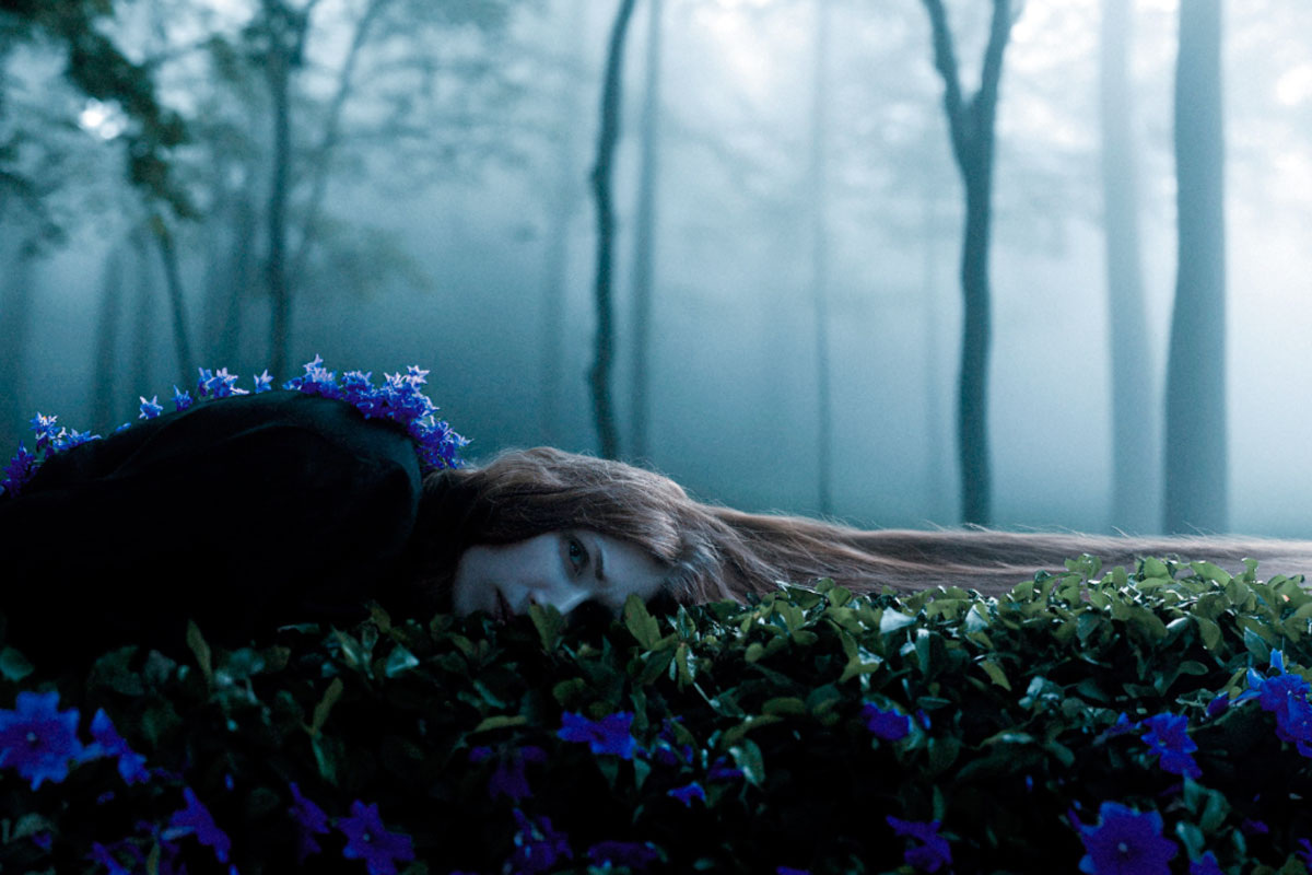 Это история о «слабом» и «сильном». Только в нашей версии у обоих героев серьезные психологические проблемы