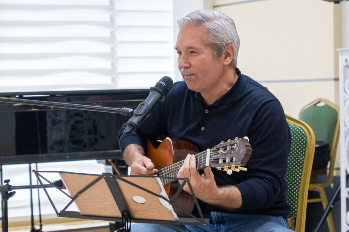 Алексей Баяндин.