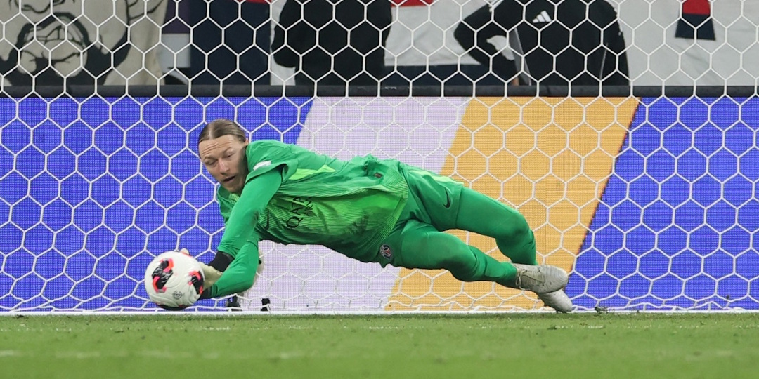 Все серии пенальти Матвея Сафонова на высшем уровне