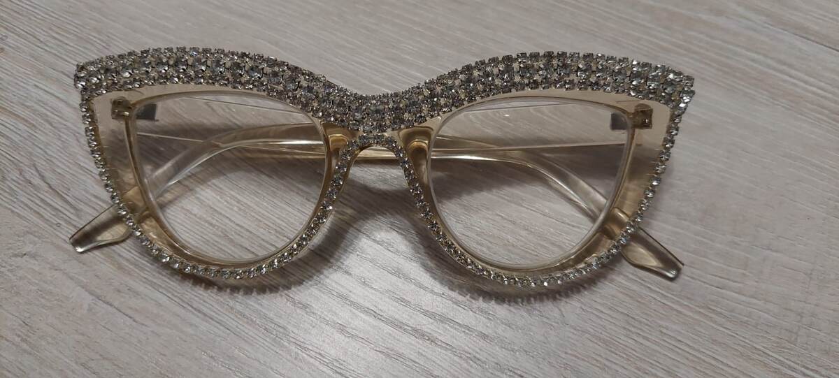 Очки со стразами