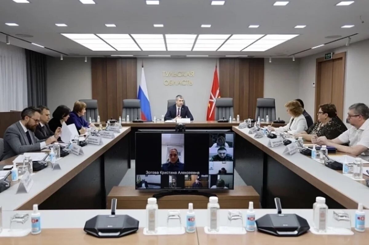    В Тульской области разрабатывают программу по снижению нагрузки на учителей