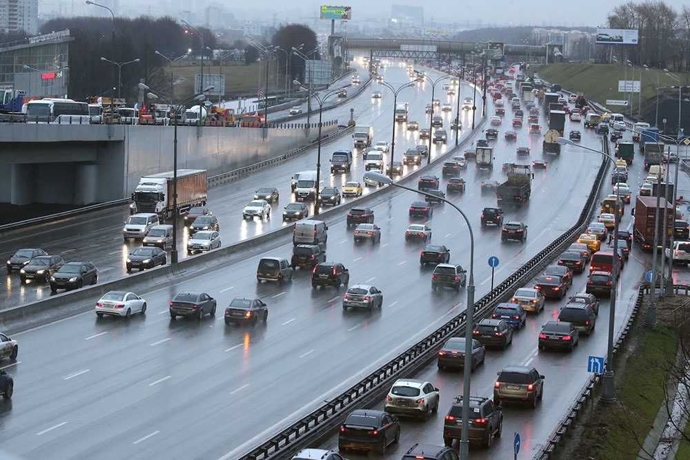    Закон об ОСАГО нуждается в дополнительных поправках в интересах автовладельцев. / Аркадий Колыбалов