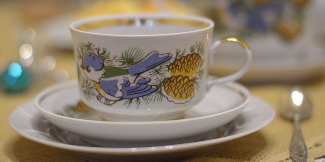 Тернопольский фарфоровый завод. Синички на фарфоре