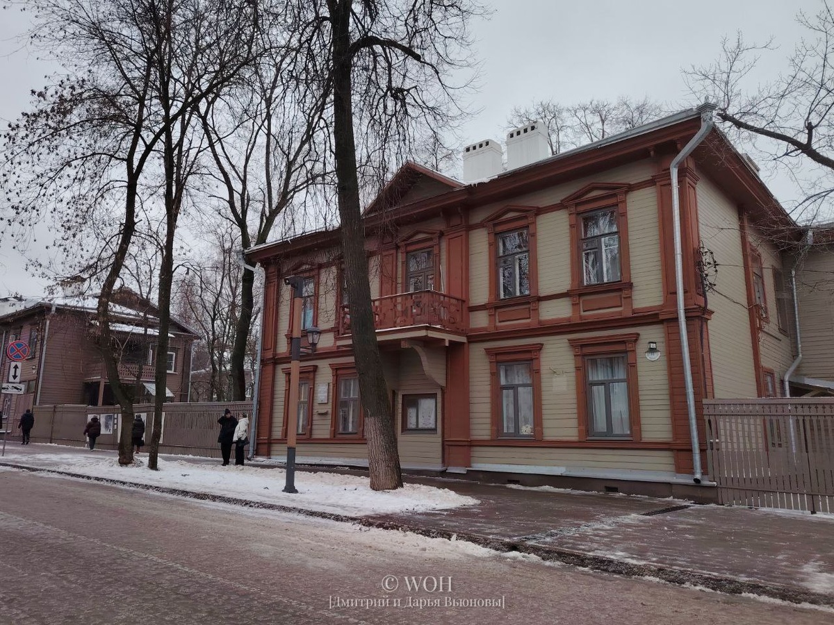 Дом, где жил Максим Горький, расположен на улице Короленко, 11 (ранее Канатная) / © WOH [Дмитрий и Дарья Вьюновы]