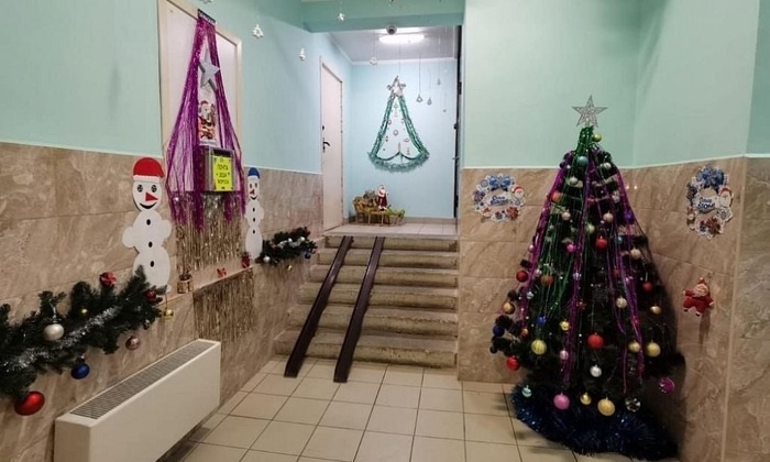    Елка под санкциями