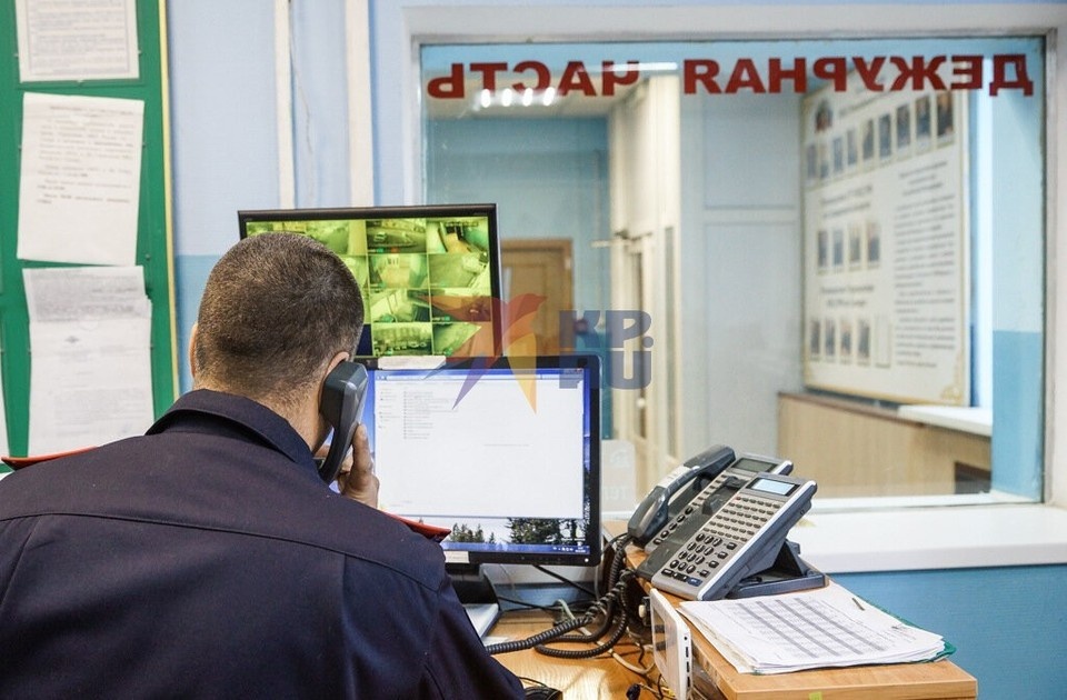    Заявительница сама призналась, что рассчитывала попросить сигареты у прибывших на вызов полицейских. Светлана МАКОВЕЕВА