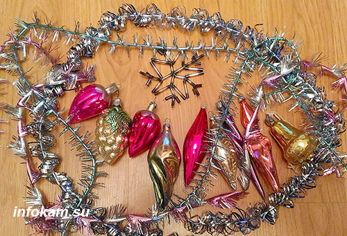    Новогодние игрушки времён позднего СССР