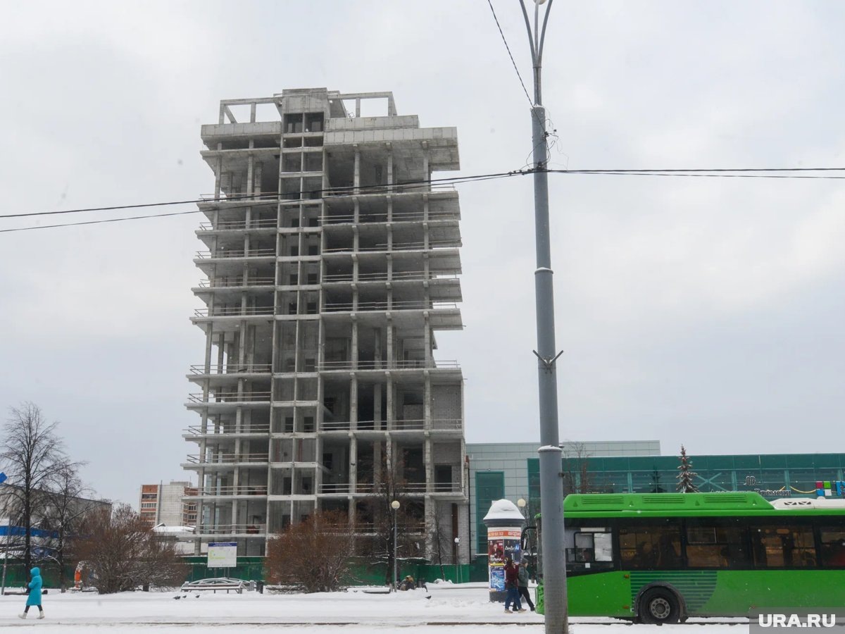     Управление отелем возьмет сеть Domina, фитнесс-центр с бассейном реализует компания World Class