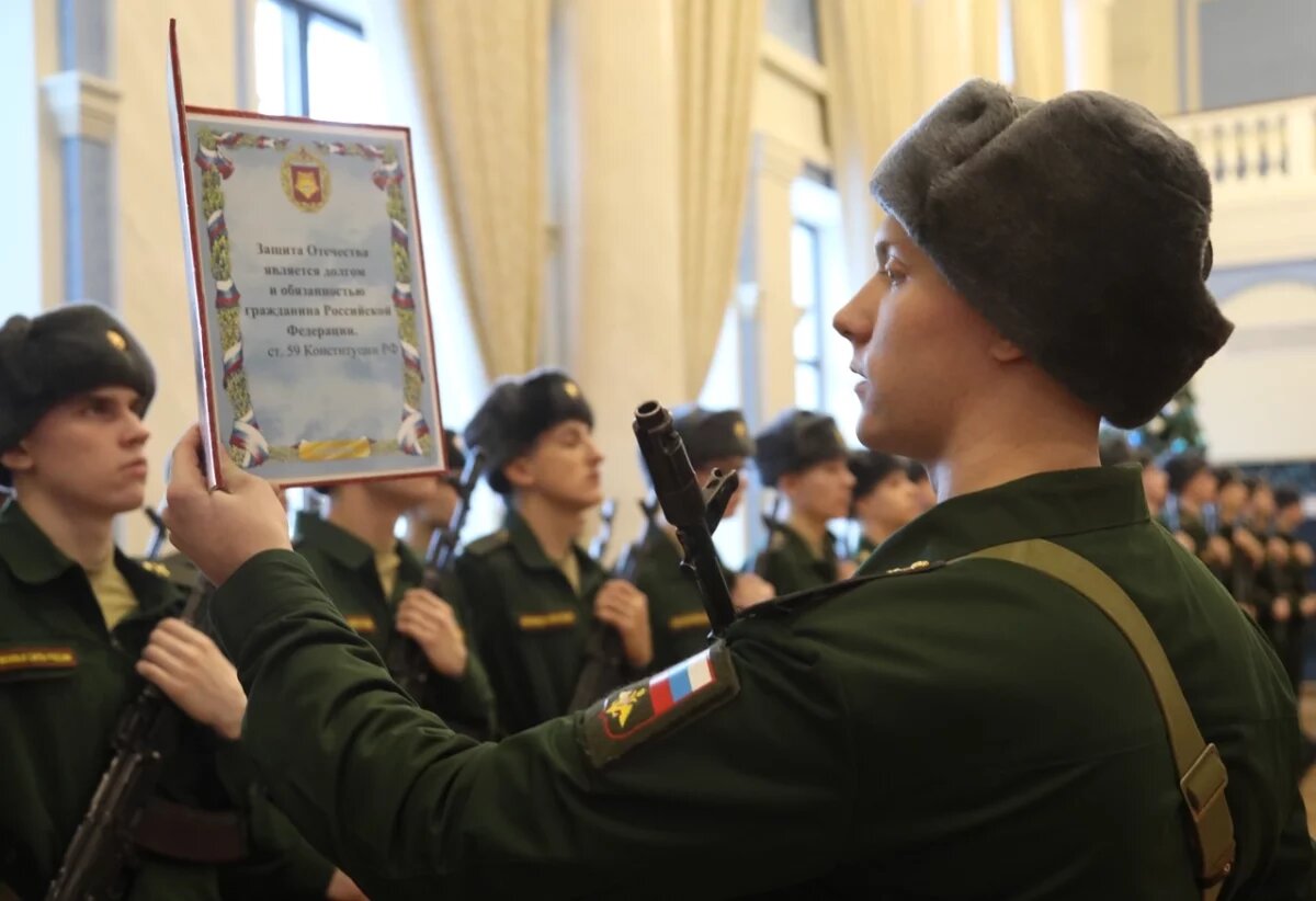    Новобранцев осеннего призыва 2025 года привели к присяге в ВВО