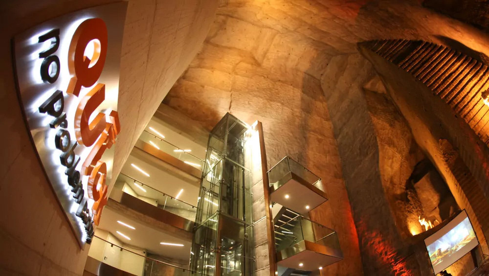 Agora Morelli📷Паркинг Quick Morelli — дизайнерский объект. Здесь природные формы гармонично дополнены высокотехнологичными конструкциями